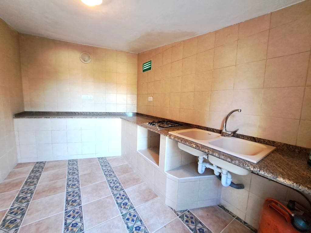 3 bedroom Villa for sale in Denia with garage - € 549,000 (Ref: 8896075)