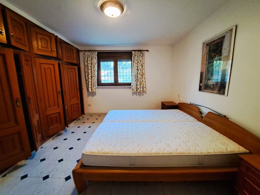 3 bedroom Villa for sale in Denia with garage - € 549,000 (Ref: 8896075)