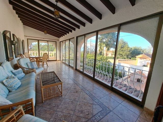 3 bedroom Villa for sale in El Montgó, Dénia with garage - € 549,000 (Ref: 8896075)