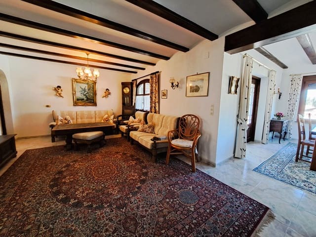 3 bedroom Villa for sale in El Montgó, Dénia with garage - € 549,000 (Ref: 8896075)