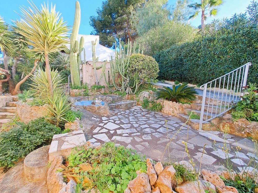 3 bedroom Villa for sale in Denia with garage - € 549,000 (Ref: 8896075)