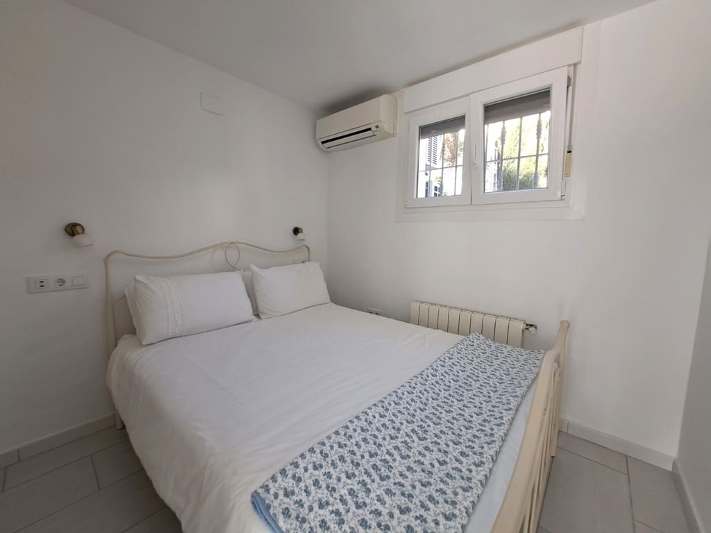 5 soveværelse Villa til salg i La Xara med swimmingpool garage - € 549.000 (Ref: 8901587)