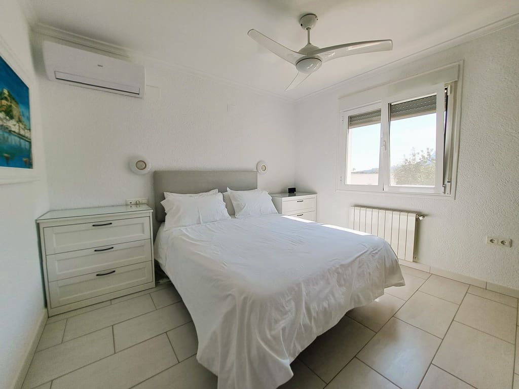 5 soveværelse Villa til salg i La Xara med swimmingpool garage - € 549.000 (Ref: 8901587)