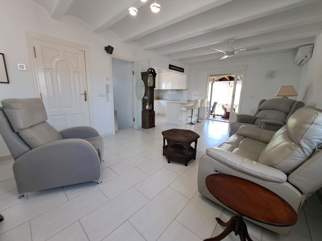 5 soveværelse Villa til salg i La Xara med swimmingpool garage - € 549.000 (Ref: 8901587)