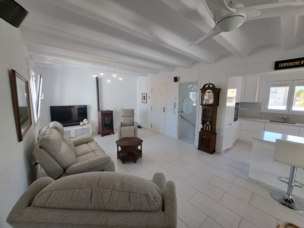 5 soveværelse Villa til salg i La Xara med swimmingpool garage - € 549.000 (Ref: 8901587)