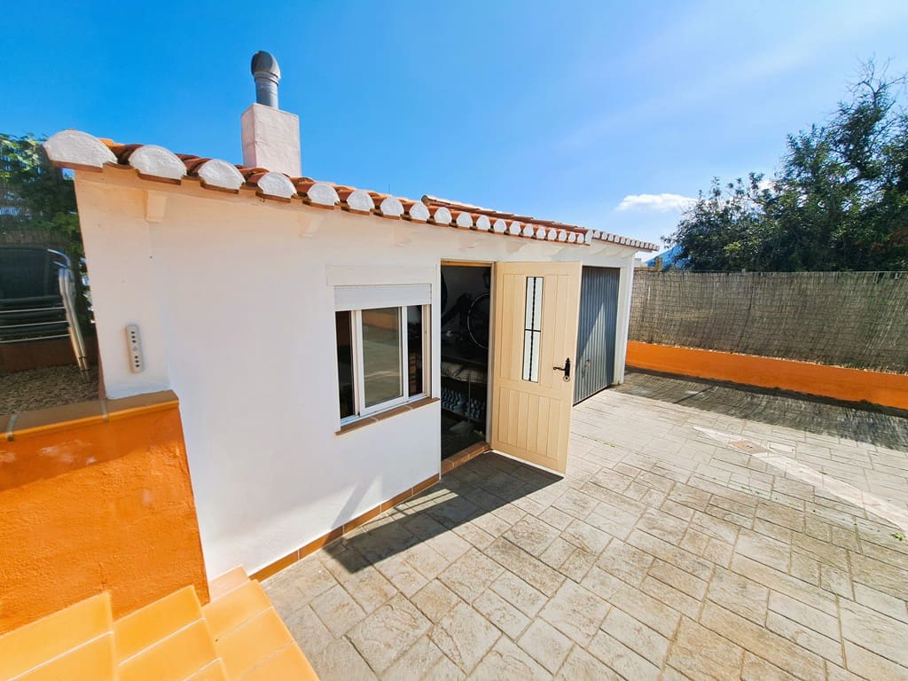 5 soveværelse Villa til salg i La Xara med swimmingpool garage - € 549.000 (Ref: 8901587)