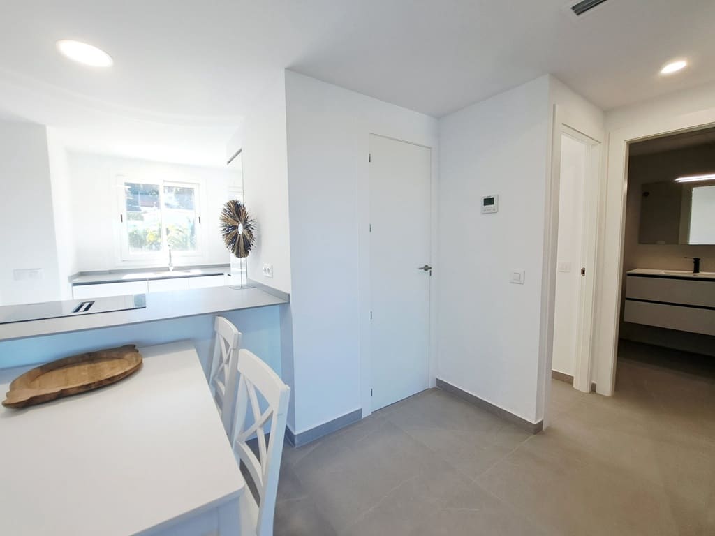 2 makuuhuone Huoneisto myytävänä paikassa Denia mukana uima-altaan 
autotalli - 359 000 € (Ref: 8904041)