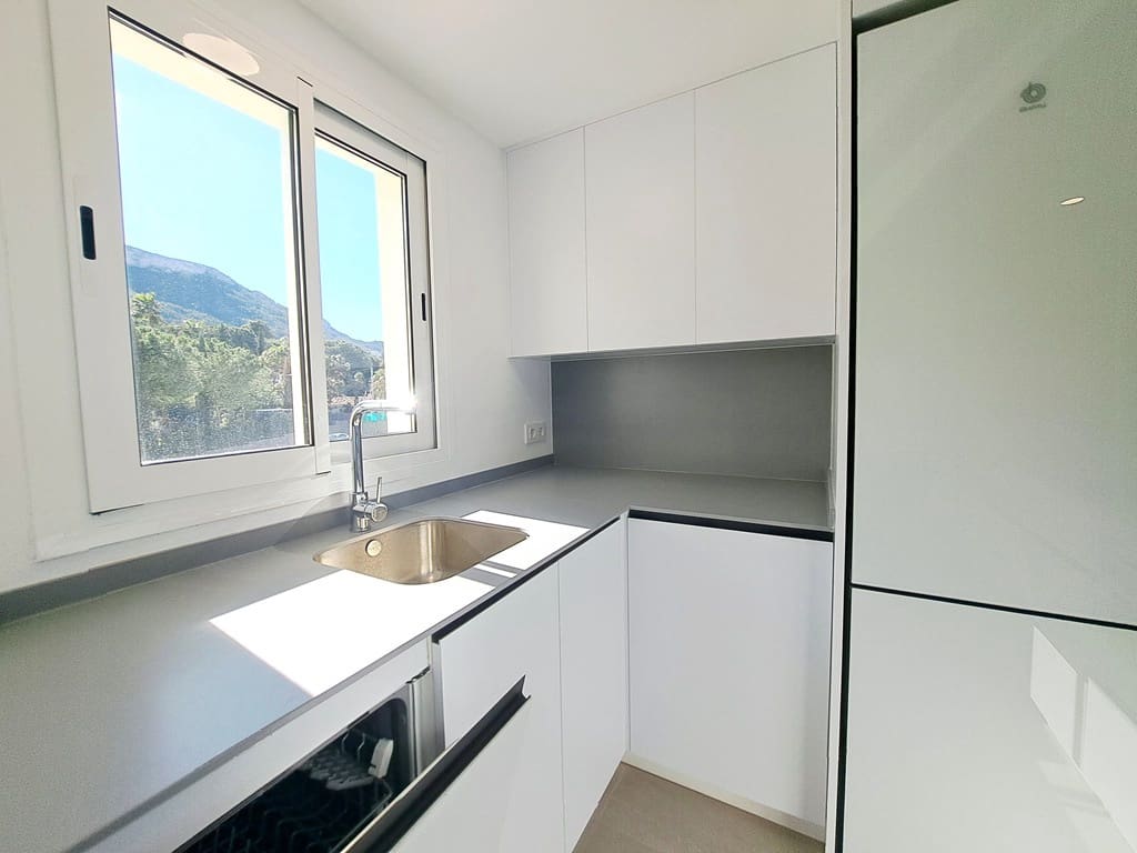 2 makuuhuone Huoneisto myytävänä paikassa Denia mukana uima-altaan 
autotalli - 359 000 € (Ref: 8904041)