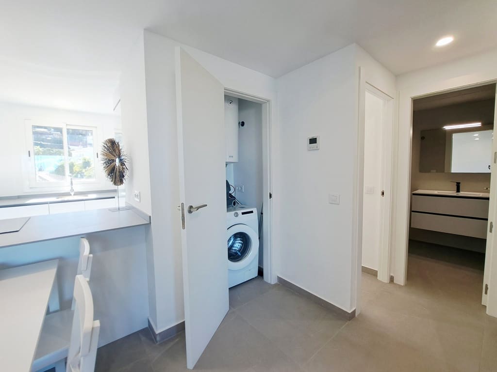 2 makuuhuone Huoneisto myytävänä paikassa Denia mukana uima-altaan 
autotalli - 359 000 € (Ref: 8904041)