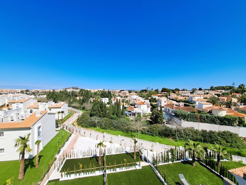 2 makuuhuone Huoneisto myytävänä paikassa Denia mukana uima-altaan 
autotalli - 359 000 € (Ref: 8904041)