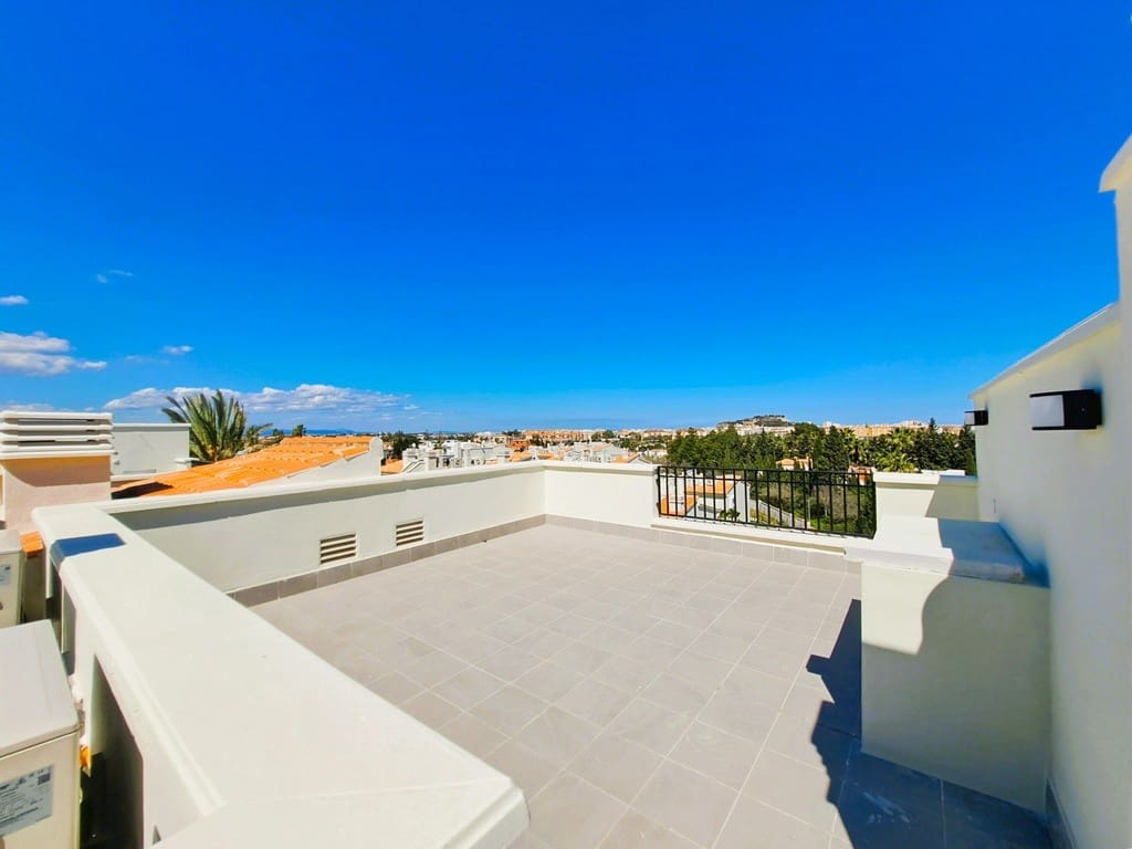 2 makuuhuone Huoneisto myytävänä paikassa Denia mukana uima-altaan 
autotalli - 359 000 € (Ref: 8904041)