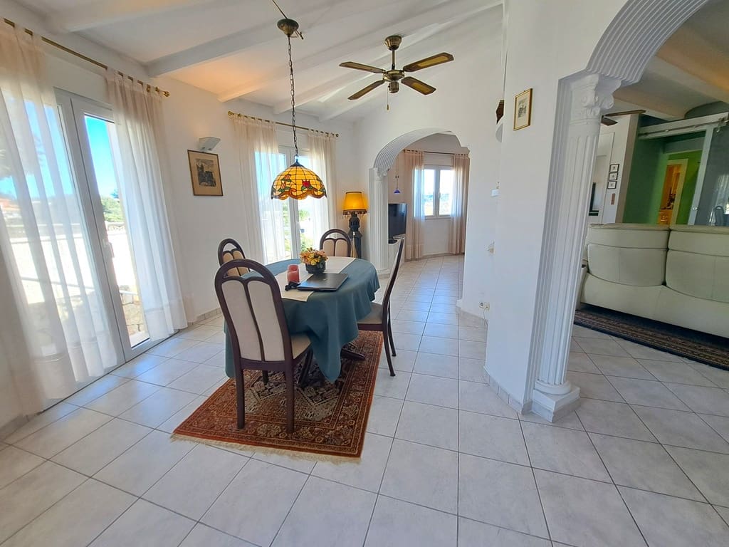 3 sypialnia Willa na sprzedaż w Denia z basenem garażem - 750 000 € (Ref: 8936317)