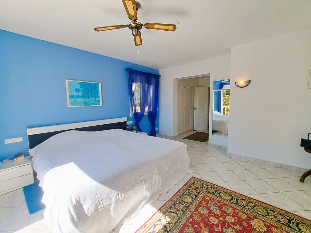 3 sypialnia Willa na sprzedaż w Denia z basenem garażem - 750 000 € (Ref: 8936317)