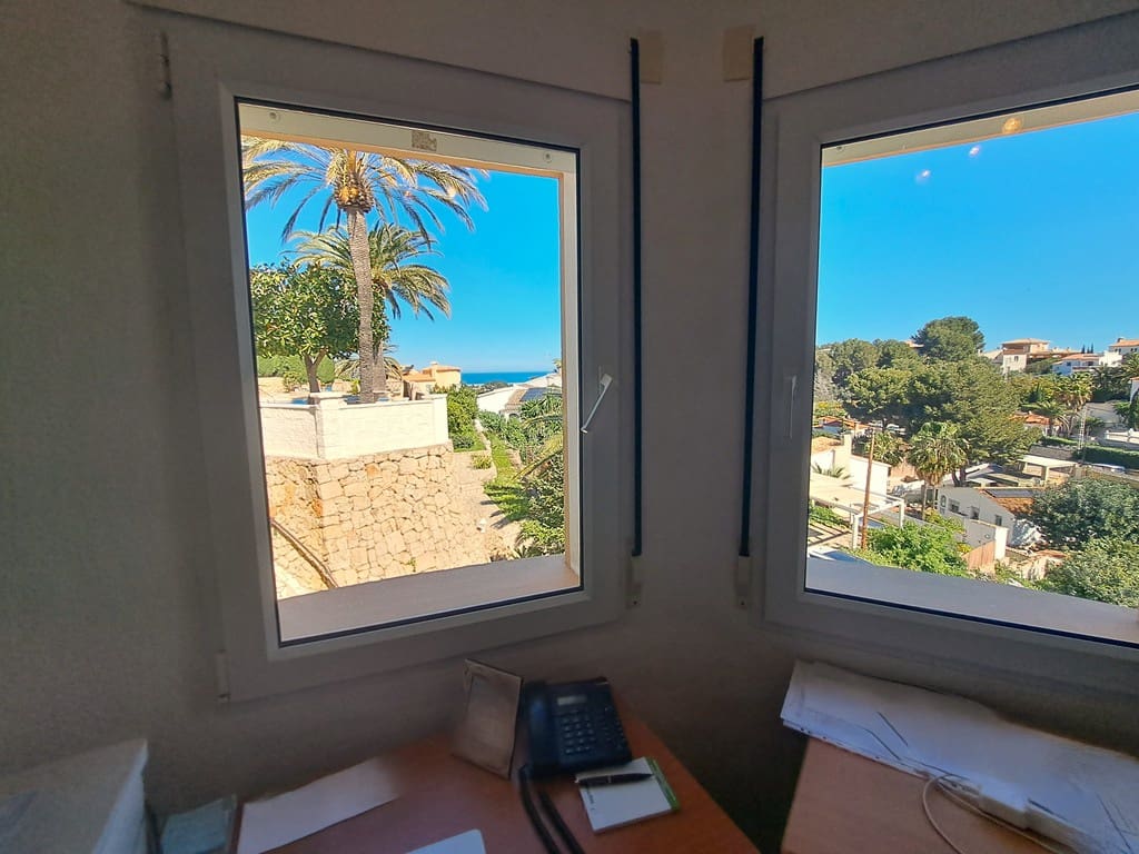 3 sypialnia Willa na sprzedaż w Denia z basenem garażem - 750 000 € (Ref: 8936317)