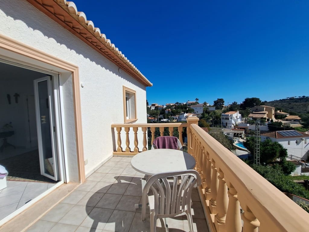 3 sypialnia Willa na sprzedaż w Denia z basenem garażem - 750 000 € (Ref: 8936317)