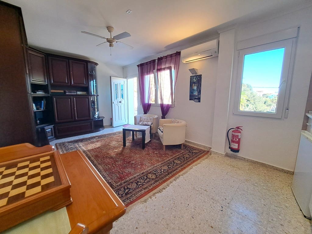 3 sypialnia Willa na sprzedaż w Denia z basenem garażem - 750 000 € (Ref: 8936317)