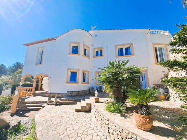 3 slaapkamer Villa te koop in El Montgó, Dénia met zwembad garage - € 750.000 (Ref: 8936317)