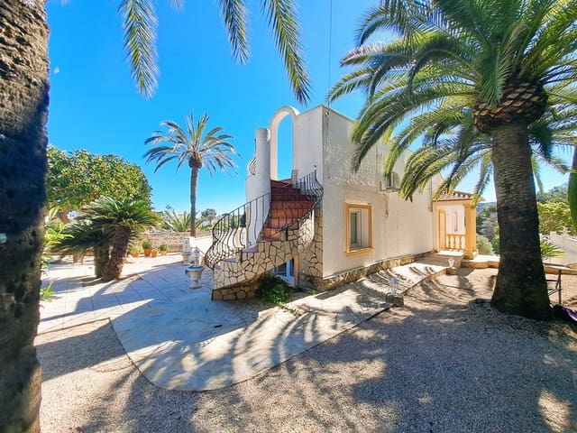 3 slaapkamer Villa te koop in El Montgó, Dénia met zwembad garage - € 750.000 (Ref: 8936317)