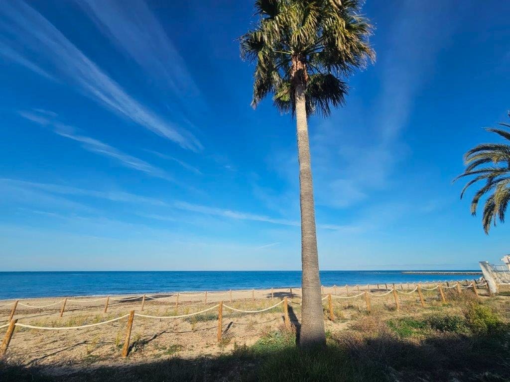 3 bedroom Apartment for sale in Denia with pool garage - € 650,000 (Ref: 9030699)