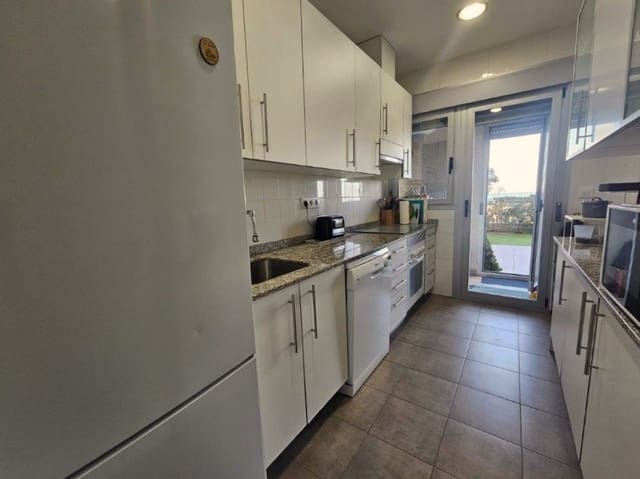 3 Zimmer Apartment zu verkaufen in Dénia mit Pool Garage - 650.000 € (Ref: 9030699)