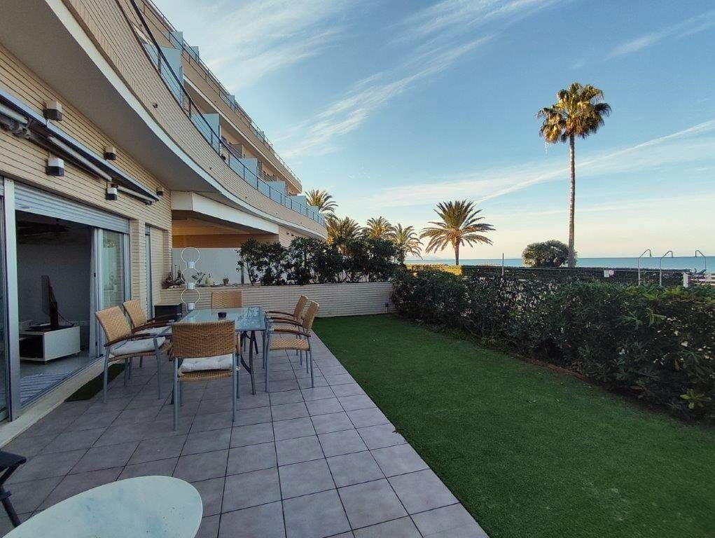 3 bedroom Apartment for sale in Denia with pool garage - € 650,000 (Ref: 9030699)