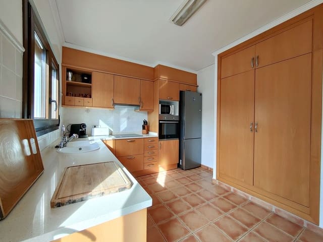 5 Zimmer Villa zu verkaufen in Dénia mit Pool Garage - 890.000 € (Ref: 9073845)