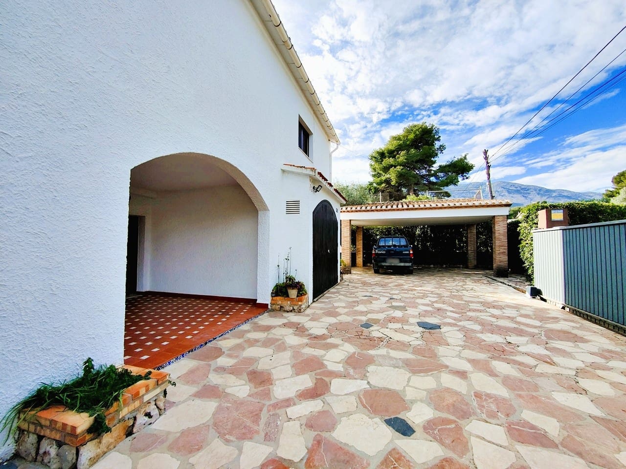 5 soveværelse Villa til salg i Denia med swimmingpool garage - € 890.000 (Ref: 9073845)
