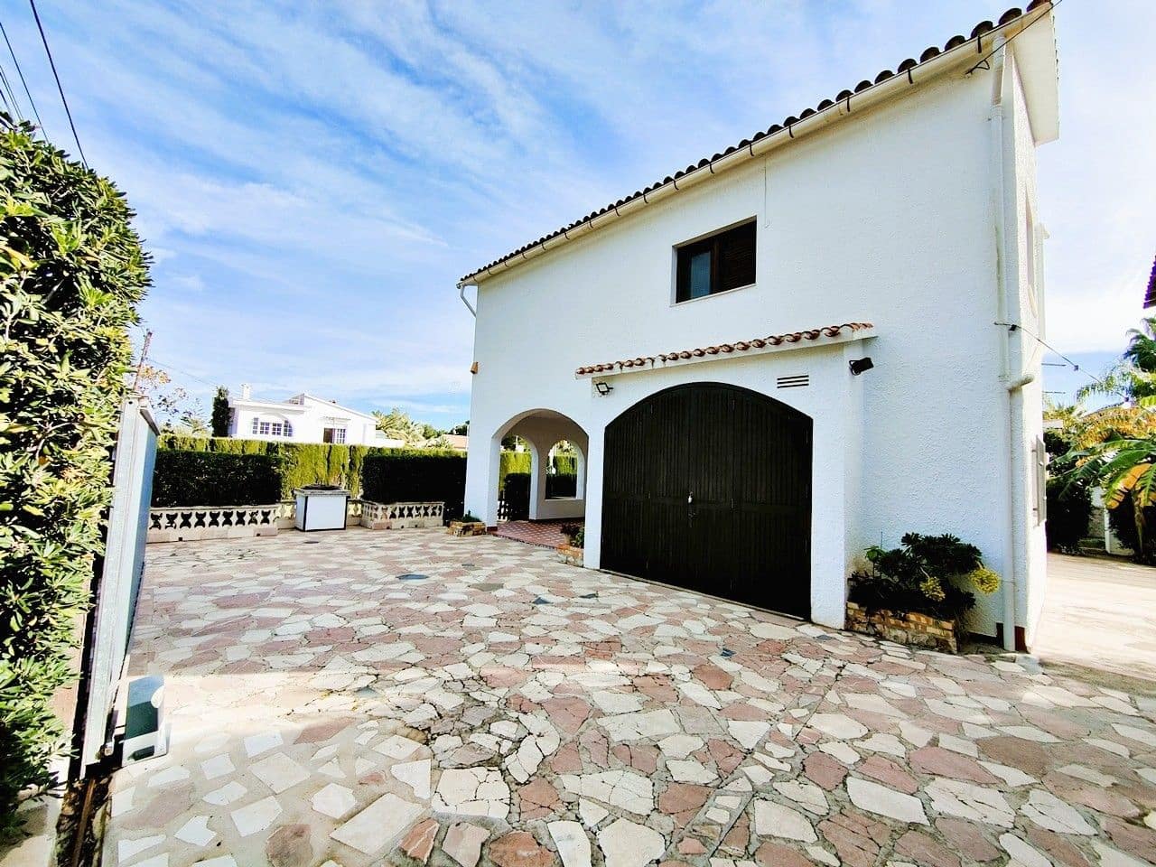 5 soveværelse Villa til salg i Denia med swimmingpool garage - € 890.000 (Ref: 9073845)