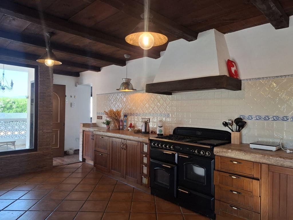 5 Zimmer Villa zu verkaufen in Pedreguer mit Pool Garage - 985.000 € (Ref: 9100245)