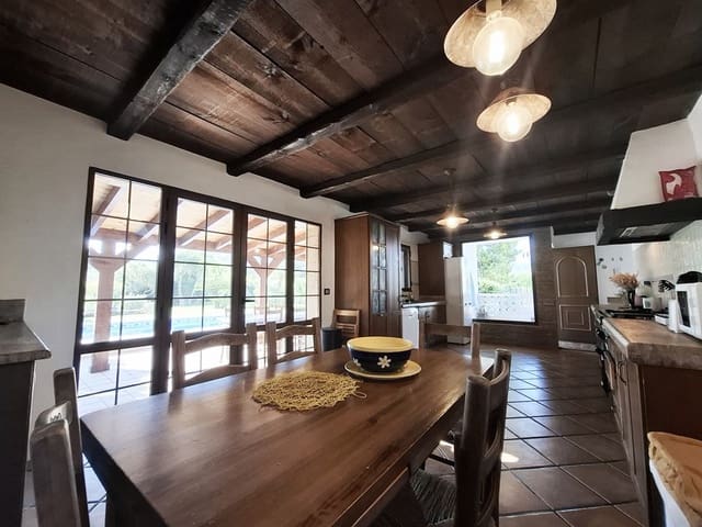 5 Zimmer Villa zu verkaufen in Pedreguer mit Pool Garage - 985.000 € (Ref: 9100245)