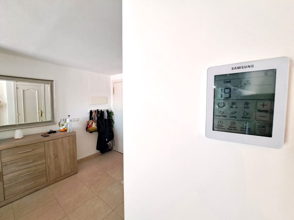 Apartamento de 2 habitaciones en Dénia en venta con piscina garaje - 270.000 € (Ref: 9101741)