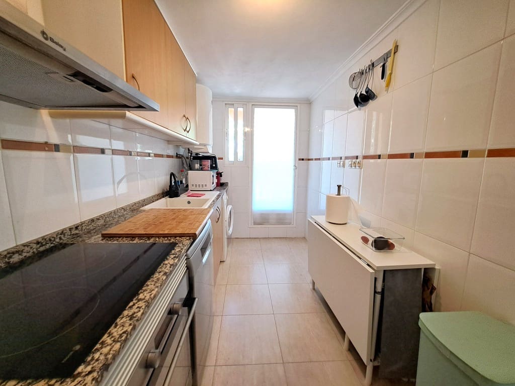 Apartamento de 2 habitaciones en Dénia en venta con piscina garaje - 270.000 € (Ref: 9101741)