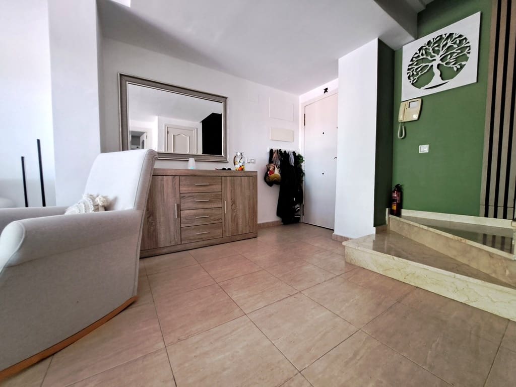 Apartamento de 2 habitaciones en Dénia en venta con piscina garaje - 270.000 € (Ref: 9101741)