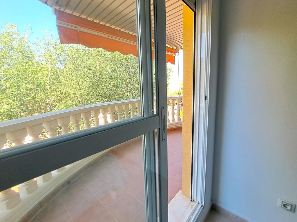 Apartamento de 2 habitaciones en Dénia en venta con piscina garaje - 270.000 € (Ref: 9101741)