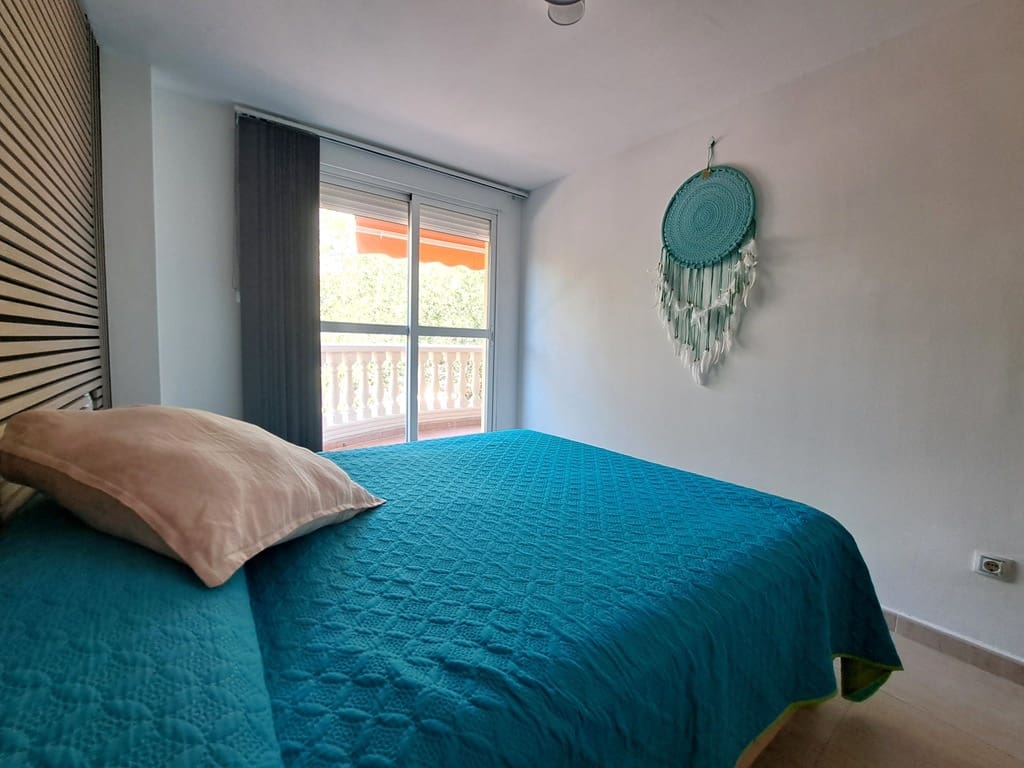 Apartamento de 2 habitaciones en Dénia en venta con piscina garaje - 270.000 € (Ref: 9101741)