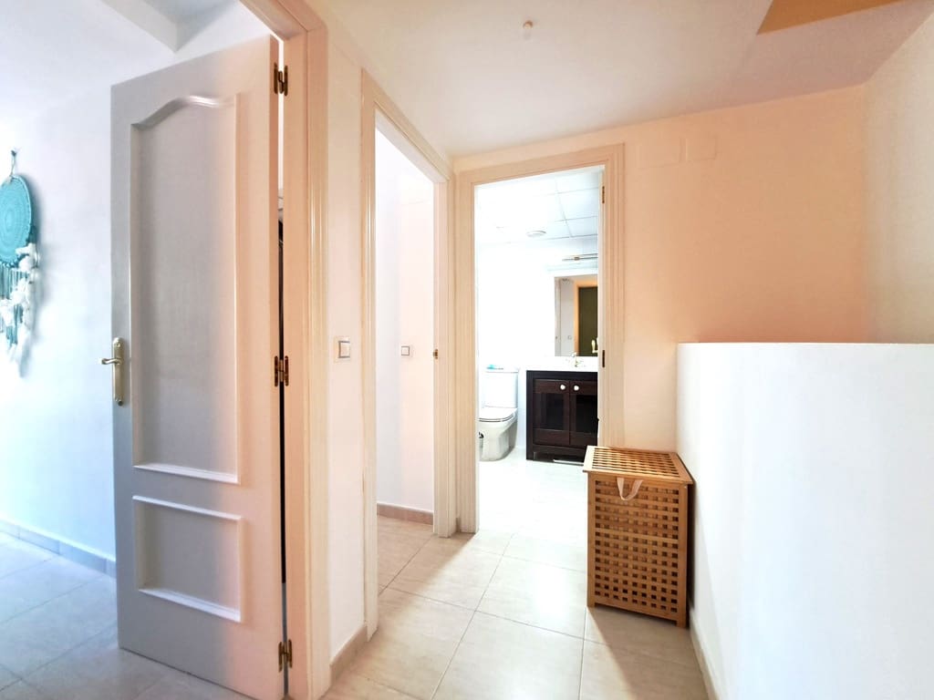 Apartamento de 2 habitaciones en Dénia en venta con piscina garaje - 270.000 € (Ref: 9101741)