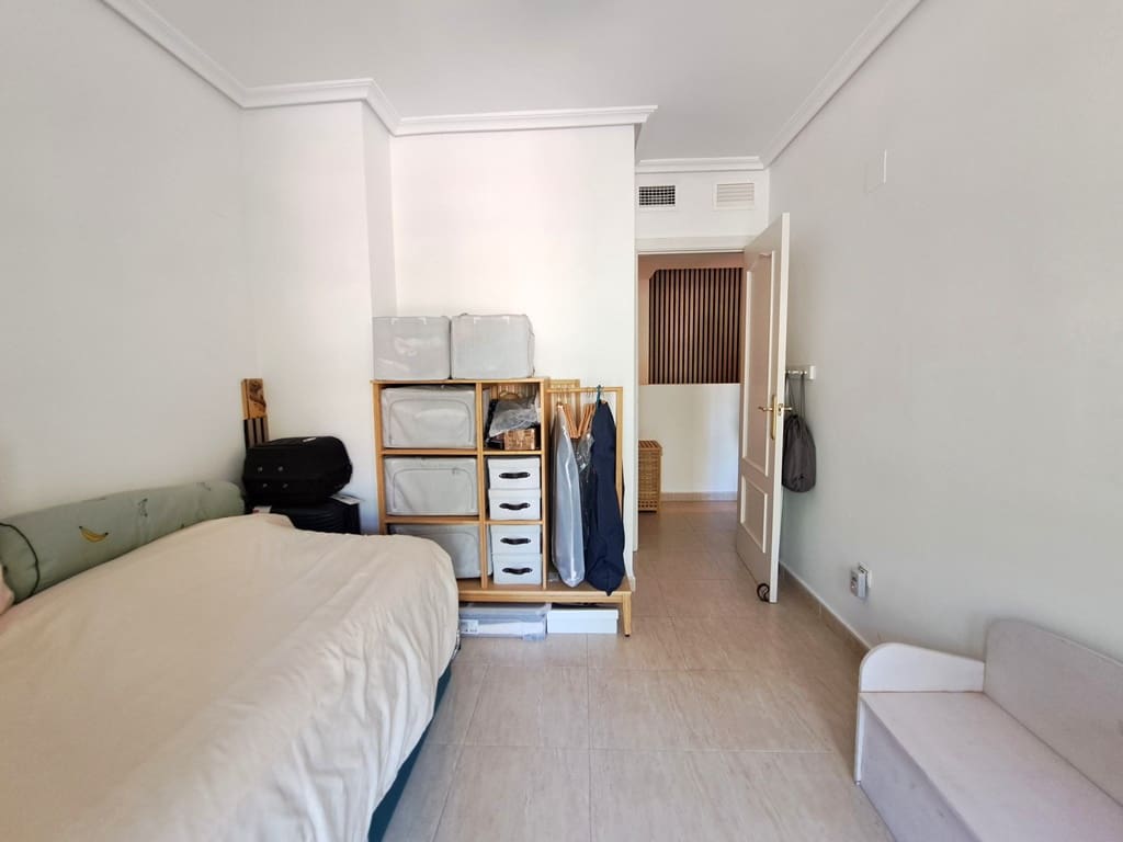 Apartamento de 2 habitaciones en Dénia en venta con piscina garaje - 270.000 € (Ref: 9101741)