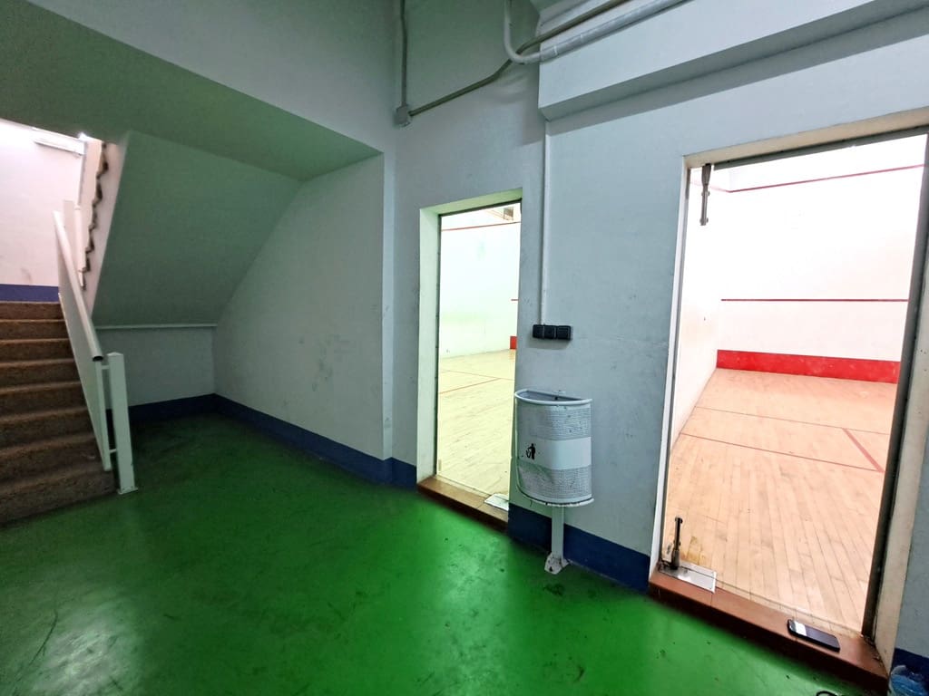 Apartamento de 2 habitaciones en Dénia en venta con piscina garaje - 270.000 € (Ref: 9101741)