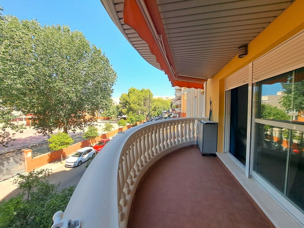Apartamento de 2 habitaciones en Dénia en venta con piscina garaje - 270.000 € (Ref: 9101741)