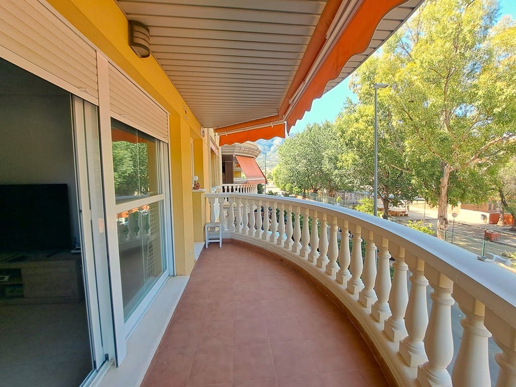 Apartamento de 2 habitaciones en Dénia en venta con piscina garaje - 270.000 € (Ref: 9101741)