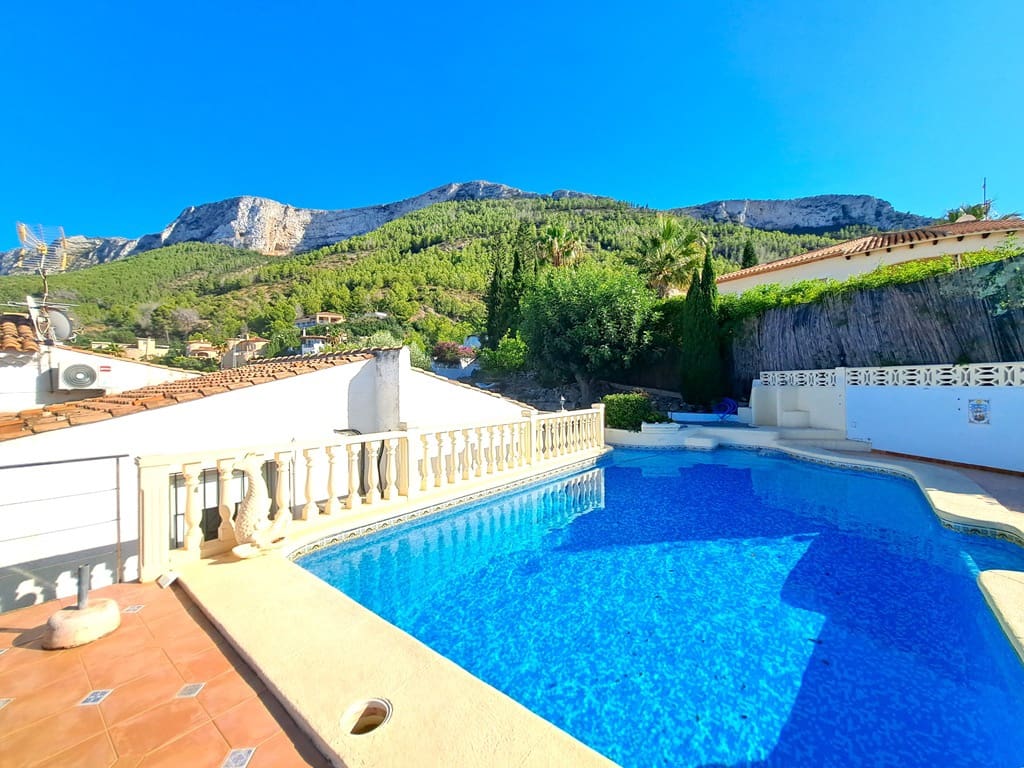 3 slaapkamer Villa te koop in Denia met zwembad garage - € 485.000 (Ref: 9109807)