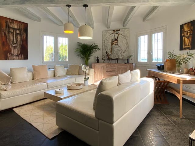 4 soverom Villa til salgs i El Montgó, Dénia med svømmebasseng garasje - € 770 000 (Ref: 9158730)