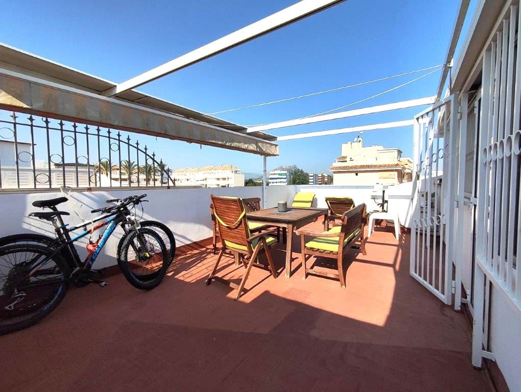 2 soveværelse Lejlighed til salg i Denia med swimmingpool garage - € 210.000 (Ref: 9168240)