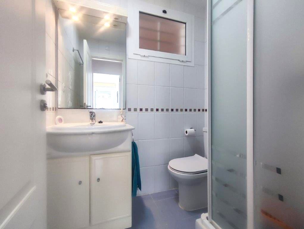 2 soveværelse Strandlejlighed til salg i Denia med swimmingpool garage - € 325.000 (Ref: 9170525)