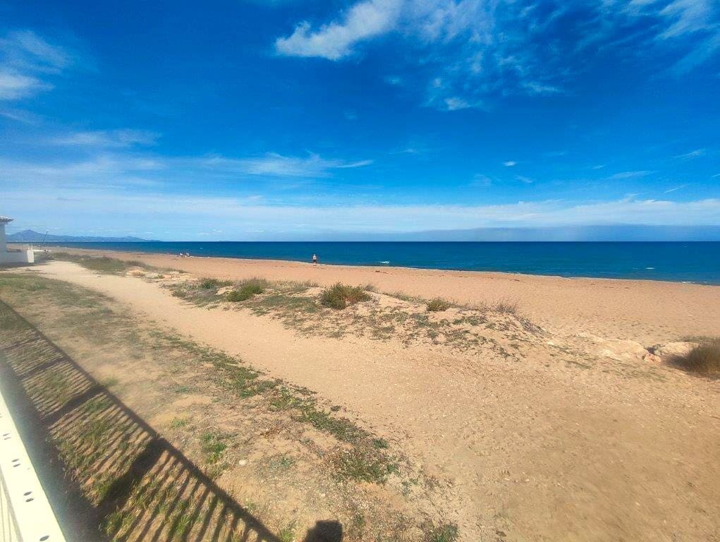 2 soveværelse Strandlejlighed til salg i Denia med swimmingpool garage - € 325.000 (Ref: 9170525)