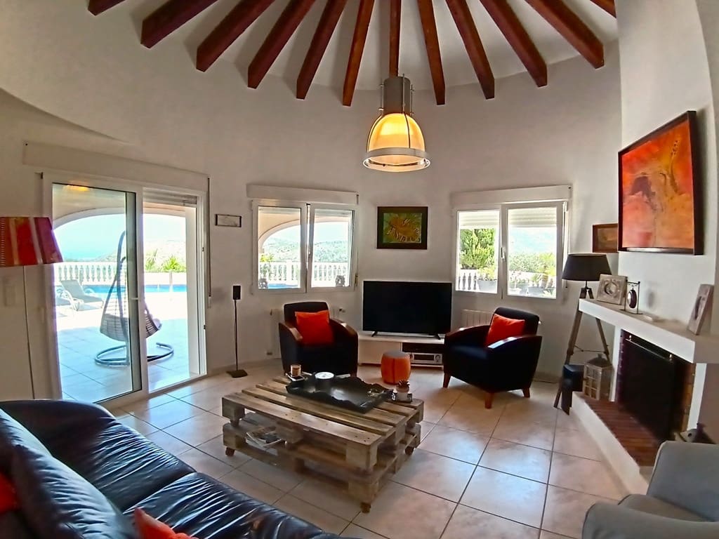 5 soveværelse Villa til salg i La Sella med swimmingpool garage - € 960.000 (Ref: 9175992)