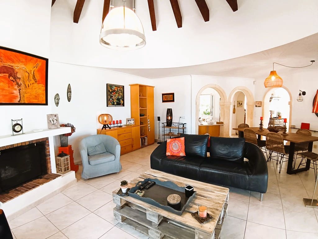 5 soveværelse Villa til salg i La Sella med swimmingpool garage - € 960.000 (Ref: 9175992)