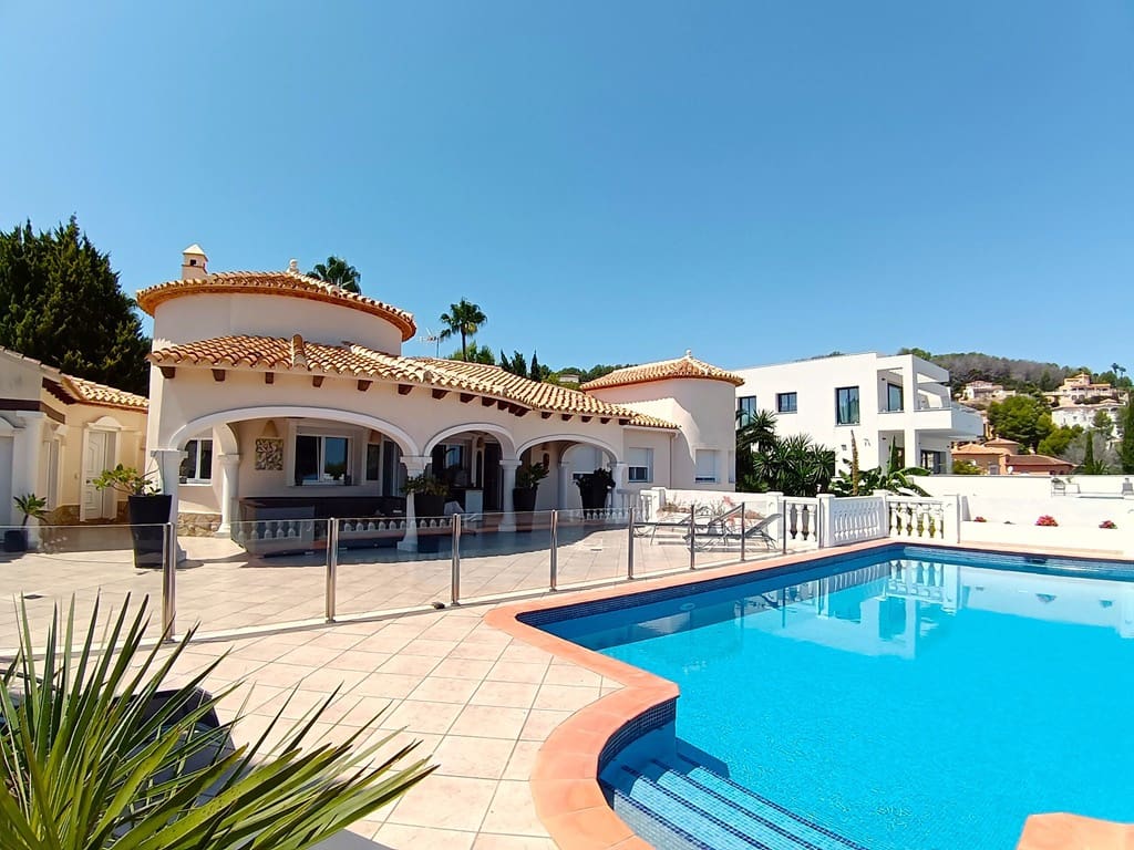 5 soveværelse Villa til salg i La Sella med swimmingpool garage - € 960.000 (Ref: 9175992)