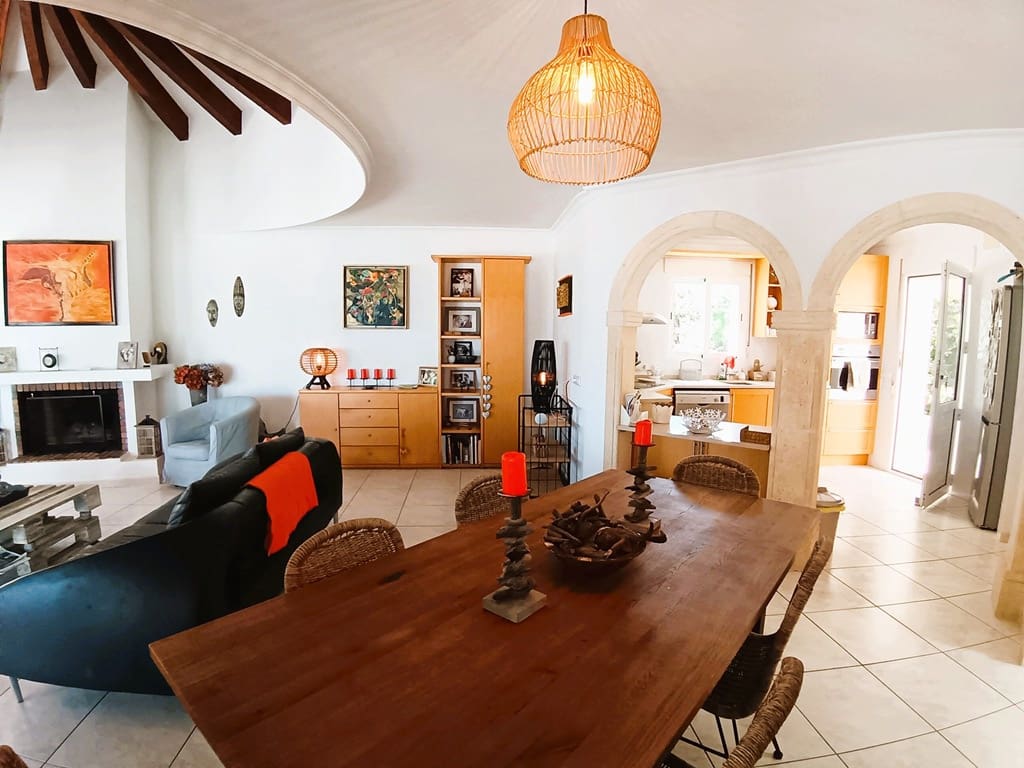 5 soveværelse Villa til salg i La Sella med swimmingpool garage - € 960.000 (Ref: 9175992)