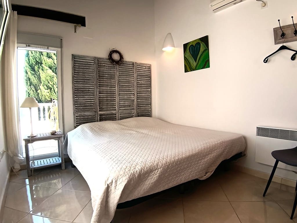 5 soveværelse Villa til salg i La Sella med swimmingpool garage - € 960.000 (Ref: 9175992)